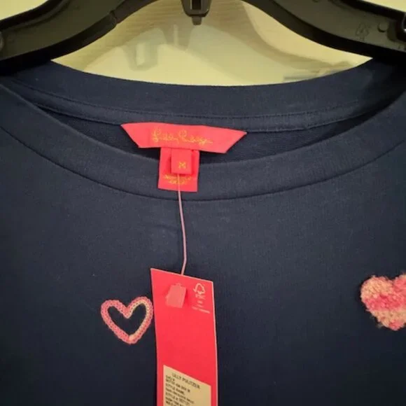NWT Lilly Pulitzer "Lots of Love" Heart Sweatshirt - Navy ✨ Sz M - Picture 2 of 9